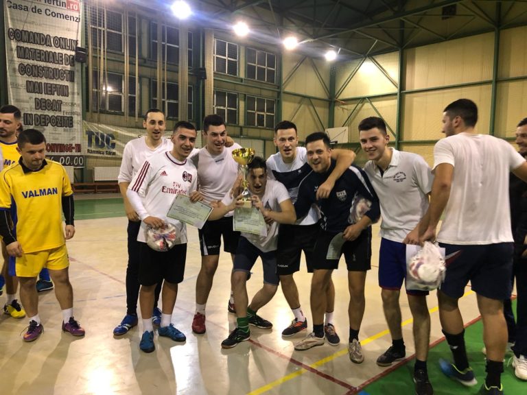 Cupa Crăciunului la fotbal are un câștigător surpriză, echipa Blatiștii!