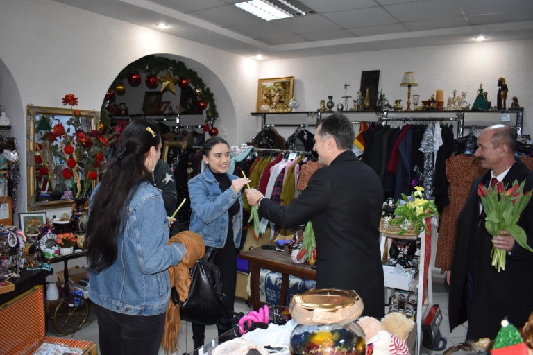 Un 8 Martie în mijlocul doamnelor și domnișoarelor din Râmnicu Sărat!